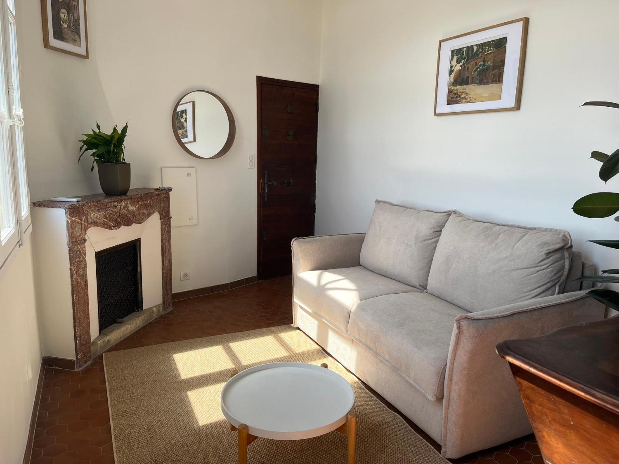 Charmante Petite Maison Avec Vue Panoramique, En Centre Historique, Proche D'Avignon, Ancienne, Renovee, Climatisee, Terrasse, Parking Public Gratuit Villeneuve-lès-Avignon Zewnętrze zdjęcie